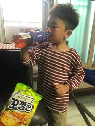 스위트 카페 패너 복숭아 아이스티 — 5점을 준 리뷰어가 2018년 9월 올린 사용 사진