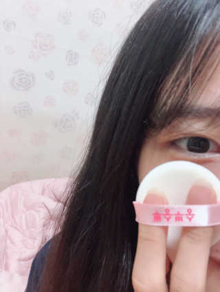 미팩토리 뿌숭뿌숭팩트 + 퍼프 2개 추가 증정 — 5점을 준 리뷰어가 2019년 8월 올린 사용 사진
