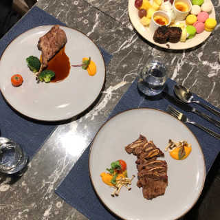 뷔페G [뷔페 G 글래드호텔 강남코엑스센터점] 2인 식사권 — 3.83점을 준 리뷰어가 2018년 11월 올린 사용 사진