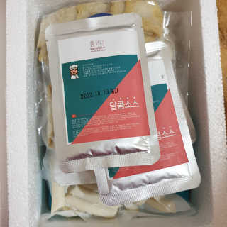 잠실맛집,홍코너떡볶이가우리집에[옛날맛,짜장맛옵션] — 4.5점을 준 리뷰어가 2019년 12월 올린 사용 사진