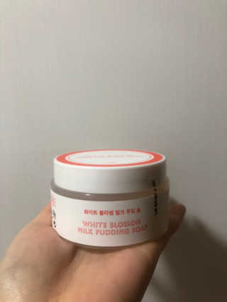포피엠테라피 화이트 블라썸 밀크 푸딩솝 — 5점을 준 리뷰어가 2019년 7월 올린 사용 사진