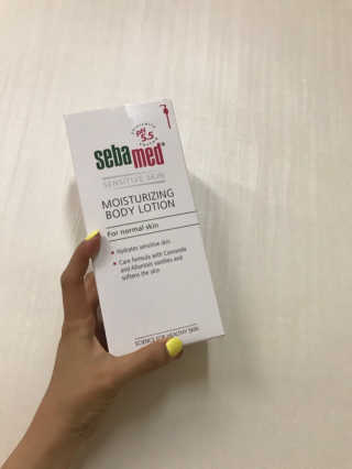 세바메드 모이스처라이징 바디로션 400ml — 5점을 준 리뷰어가 2019년 7월 올린 사용 사진