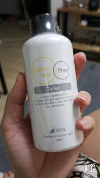 이솔화장품 이솔 세범 리스 포어 토너 200ml — 5점을 준 리뷰어가 2018년 8월 올린 사용 사진