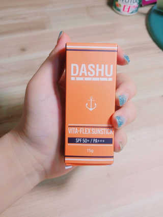 다슈코리아 다슈 데일리 비타플렉스 선스틱 — 3점을 준 리뷰어가 2017년 7월 올린 사용 사진