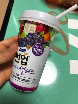 과일야채샐러드 썬업 과일야채 샐러드 3종 — 5점을 준 리뷰어가 2018년 8월 올린 사용 사진