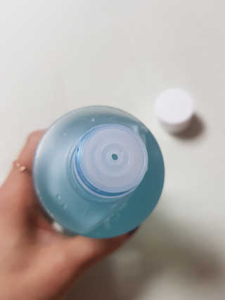 헤이톡 블루 아줄렌 카밍 토너 — 5점을 준 리뷰어가 2020년 1월 올린 사용 사진