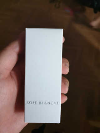 ROSE BLANCHE 로제블랑쉐 인텐시브 수딩 세럼 — 5점을 준 리뷰어가 2019년 7월 올린 사용 사진