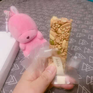 넛쯔공방 넛쯔 무설탕 수제견과류바 — 5점을 준 리뷰어가 2018년 7월 올린 사용 사진