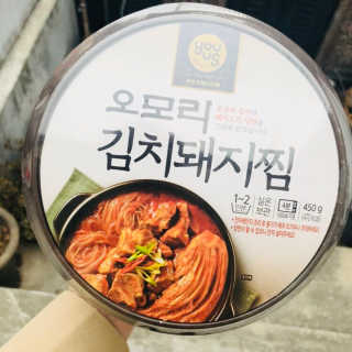 GS25 YOU US  오모리김치돼지찜 — 5점을 준 리뷰어가 2018년 3월 올린 사용 사진