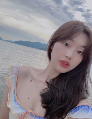 쏘내추럴 밀착 착붙 픽스쿠션 — 5점을 준 리뷰어가 2019년 8월 올린 사용 사진