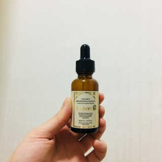 [스킨큐어] 산다화 비타민C 화이트닝 에센스 30ml — 5점을 준 리뷰어가 2019년 6월 올린 사용 사진