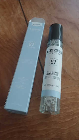 더블유드레스룸 드레스퍼퓸 150ml — 5점을 준 리뷰어가 2018년 8월 올린 사용 사진
