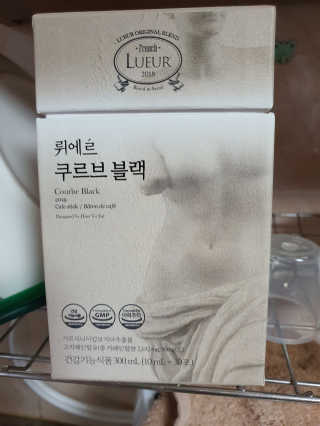 [하우투잇] 뤼에르 쿠르브 블랙 10ml x 30포 총 300ml — 5점을 준 리뷰어가 2020년 3월 올린 사용 사진