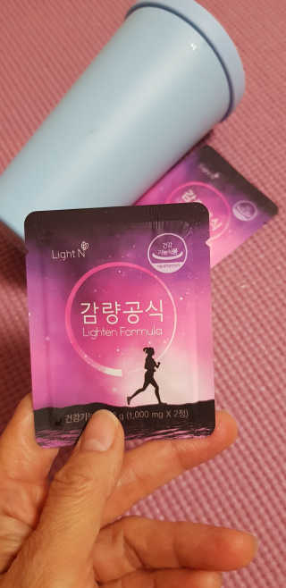 [감량공식] 다이어트 건강기능식품 — 5점을 준 리뷰어가 2019년 12월 올린 사용 사진
