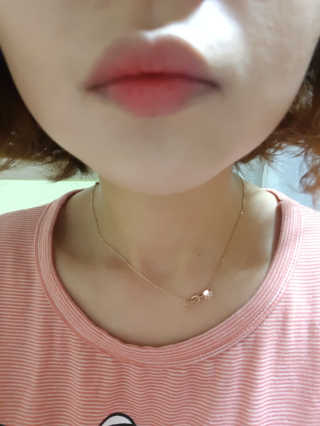 [블랙루즈] 에어 핏 촉촉틴트 + 크리미 벨벳 립크레용 — 5점을 준 리뷰어가 2018년 7월 올린 사용 사진