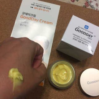 GoodDay Skincare GoodDay 강황 크림 — 5점을 준 리뷰어가 2019년 6월 올린 사용 사진