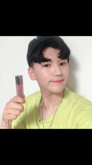 [블랙루즈] 에어 핏 벨벳 틴트4 1+1 — 3.5점을 준 리뷰어가 2019년 7월 올린 사용 사진