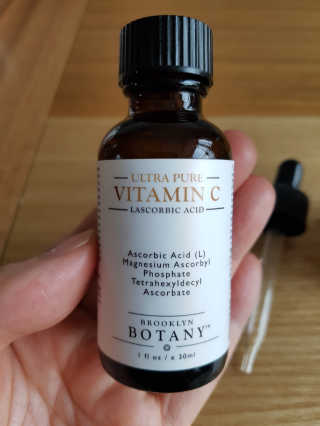 브루클린 보타니 Vitamin C Serum — 4.5점을 준 리뷰어가 2017년 4월 올린 사용 사진