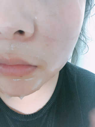 메르셀 샤르르마스크 메르셀 샤르르 마스크 멜팅 콜라겐 — 5점을 준 리뷰어가 2018년 9월 올린 사용 사진