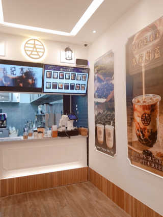 [춘지본가 강남점] 버블밀크티1 + 버블없는 음료1 — 5점을 준 리뷰어가 2019년 12월 올린 사용 사진