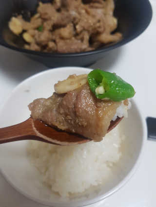 화순집 한돈 마늘생강구이 — 5점을 준 리뷰어가 2019년 1월 올린 사용 사진