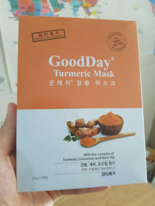 GoodDay Skincare GoodDay 강황 마스크 — 4.5점을 준 리뷰어가 2019년 5월 올린 사용 사진