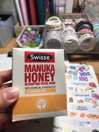SWISSE 스위스 마누카 허니 디톡시파잉 페이셜 마스크 — 5점을 준 리뷰어가 2020년 1월 올린 사용 사진