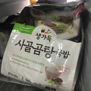 [풀무원] 사골곰탕국밥 황태해장국밥 — 4.5점을 준 리뷰어가 2018년 6월 올린 사용 사진