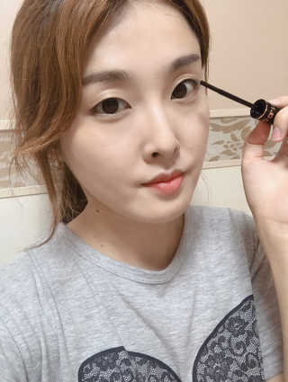 누카 nuca fix-me long and curl mascara — 4.83점을 준 리뷰어가 2018년 5월 올린 사용 사진