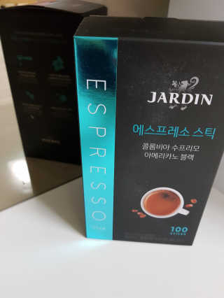 (주)쟈뎅 쟈뎅 에스프레소 스틱 아메리카노 블랙 — 5점을 준 리뷰어가 2018년 10월 올린 사용 사진