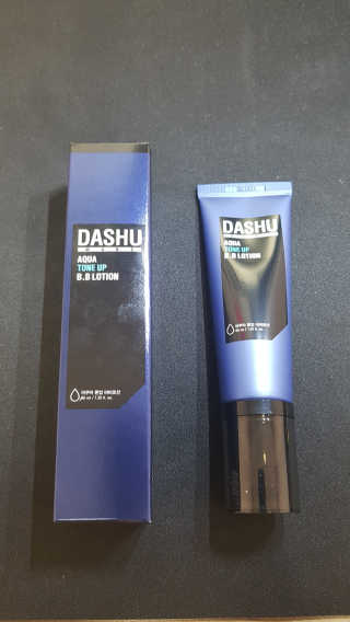다슈코리아 다슈 맨즈 톤 업 비비로션 40ml — 3.67점을 준 리뷰어가 2018년 8월 올린 사용 사진