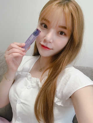 더블유드레스룸 롤 온 퍼퓸EDT 10ml — 4.83점을 준 리뷰어가 2018년 7월 올린 사용 사진