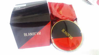 BLANBLVN 블랑블랑 톤업 커버팩트 3RX — 4점을 준 리뷰어가 2017년 10월 올린 사용 사진
