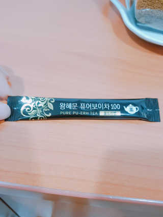 넥스트비티 왕혜문 퓨어 보이차 100 골드라벨 — 4.83점을 준 리뷰어가 2017년 11월 올린 사용 사진