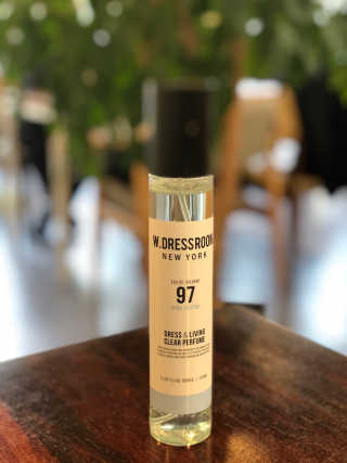 더블유드레스룸 드레스퍼퓸 150ml — 4.5점을 준 리뷰어가 2018년 10월 올린 사용 사진