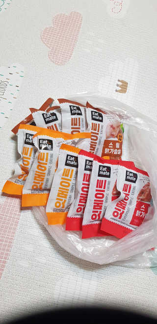 개근질마트 잇메이트 스팀 닭가슴살 혼합 1kg — 4.5점을 준 리뷰어가 2019년 11월 올린 사용 사진