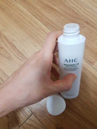 AHC 에이 에이치 씨 미니멀 10 워터리 에센스 — 5점을 준 리뷰어가 2018년 11월 올린 사용 사진