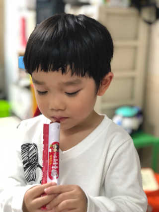 메이준뉴트리 박경호의 어린이 홍삼 홍통령젤리 30포 — 5점을 준 리뷰어가 2018년 4월 올린 사용 사진