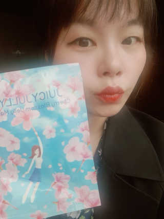 쥬시줄리 체리블라썸 젤리겔 마스크 — 5점을 준 리뷰어가 2020년 4월 올린 사용 사진