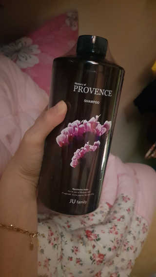 프로방스 바이올렛 퍼퓸 샴푸 1000ml 업그레이드 — 4점을 준 리뷰어가 2019년 6월 올린 사용 사진