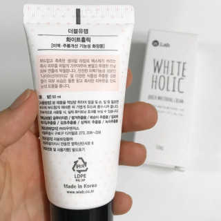 더블유랩 화이트홀릭 50ml — 4.5점을 준 리뷰어가 2018년 7월 올린 사용 사진