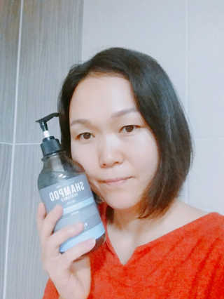 더블유드레스룸 더블유드레스품 퍼퓸드 헤어케어_샴푸.컨디셔너 — 3.67점을 준 리뷰어가 2018년 5월 올린 사용 사진