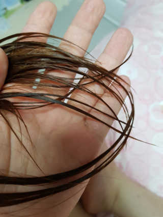 보타미안  엔젤모링가 아쿠아베리어 팩 — 5점을 준 리뷰어가 2018년 2월 올린 사용 사진