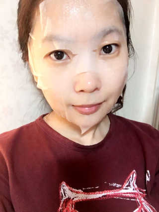 비엘리 브라이트닝&모이스처라이징 앰플 마스크 — 4점을 준 리뷰어가 2016년 12월 올린 사용 사진