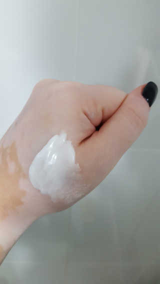 아크웰 아크네 클리어링 딥 클렌징 폼 — 5점을 준 리뷰어가 2018년 11월 올린 사용 사진