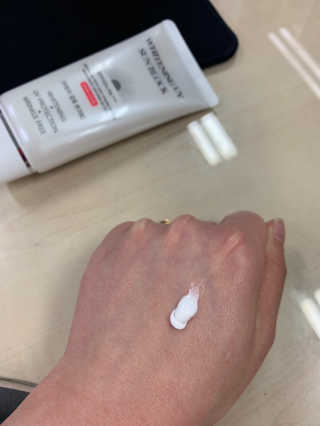 지고트 화이트닝 유브이 썬블럭 크림 70ml,1+1 — 5점을 준 리뷰어가 2019년 5월 올린 사용 사진
