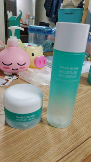 오지아이 워터 밤 모이스처 스킨 에센스 180ml — 4.5점을 준 리뷰어가 2020년 2월 올린 사용 사진