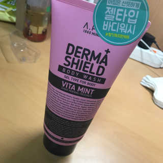 어파티 더마실드 바디워시 비타민트 300ml — 4.33점을 준 리뷰어가 2018년 4월 올린 사용 사진
