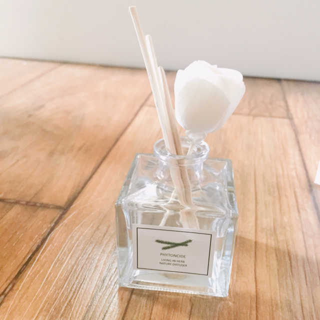 리빙인허브 플라워디퓨져 60ml 리뷰 사진