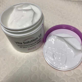 지고트 비타솔루션12 브라이트닝 앰플 크림 100ml — 4.5점을 준 리뷰어가 2019년 6월 올린 사용 사진